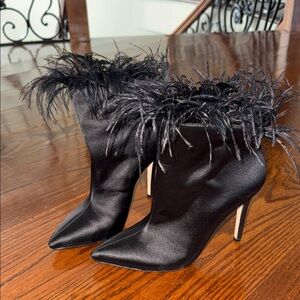 Black Feathered Women's Boots